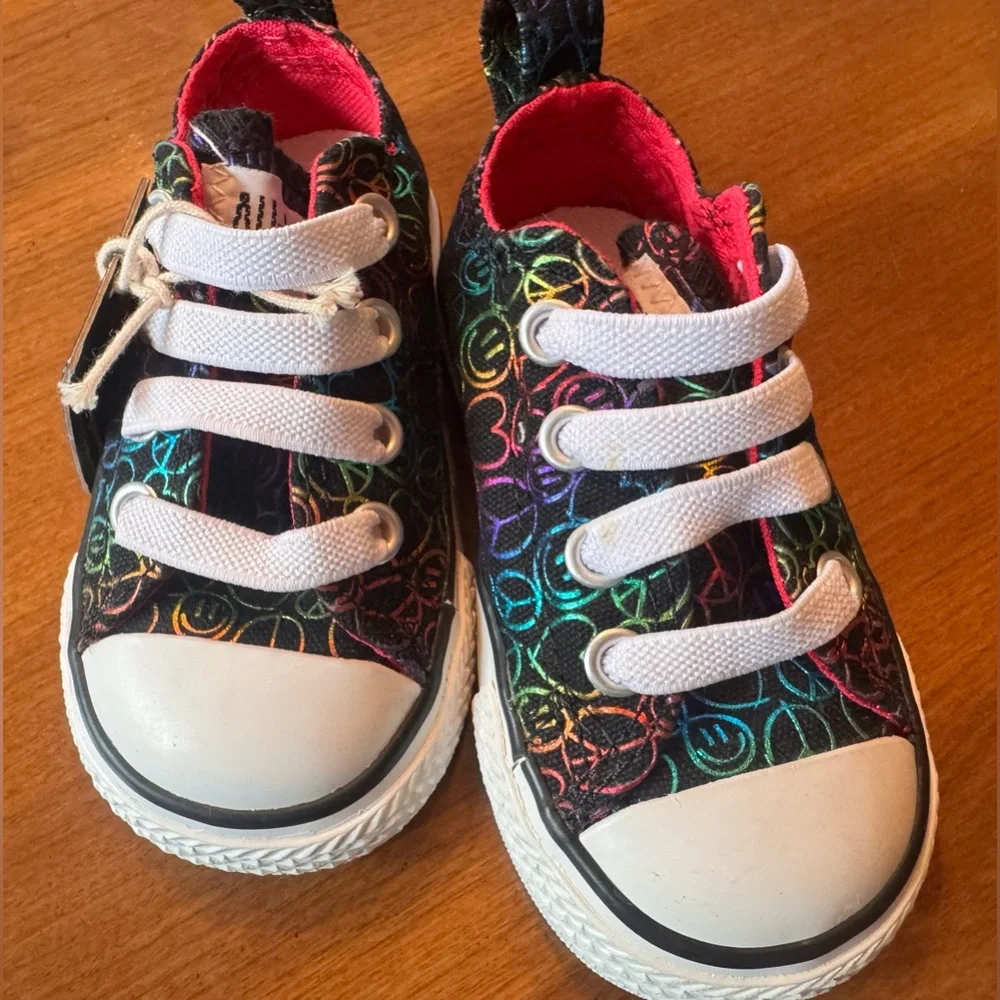 Converse new tags